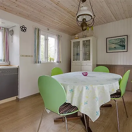 펜션 Two-bedroom Holiday In *